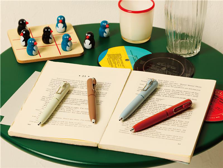 Uni-Ball One 3 Multi-Color Gel Pen